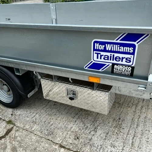 Checker Plate Aluminium Trailer Storage Box / 660 x 230 x 235 mm