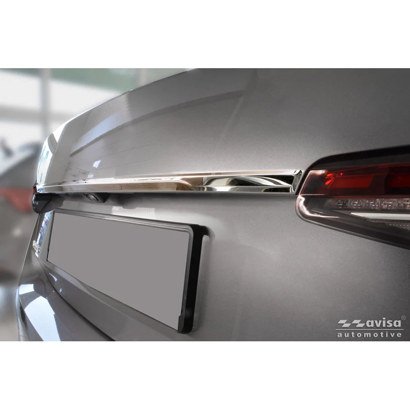 Avisa, Bakluckbeklädnad, kromat rostfritt stål, passar till Skoda Superb IV Liftback (NZ3) (2024-)