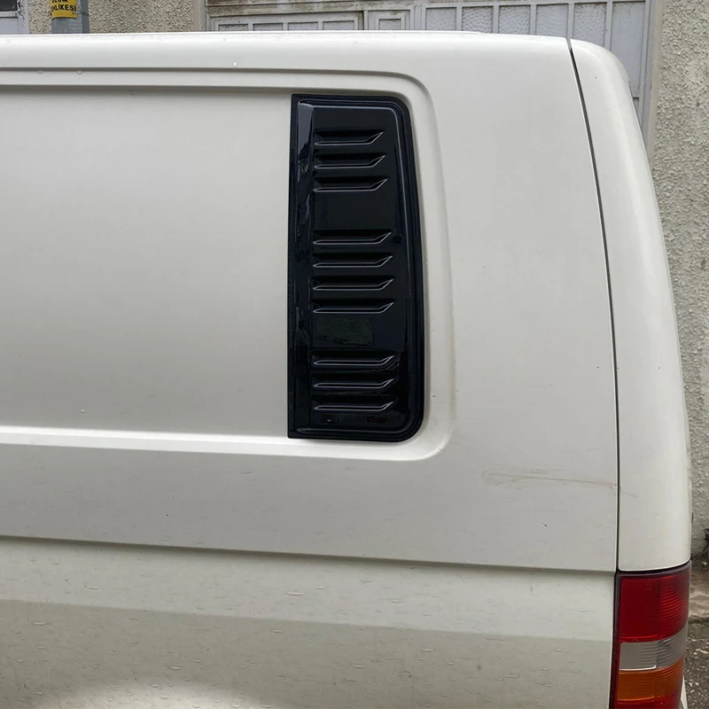 OneWay, luftventiler, blank svart, passar till Volkswagen Transporter T5.1/T6/T6.1 (2010-2022) lång axelavstånd