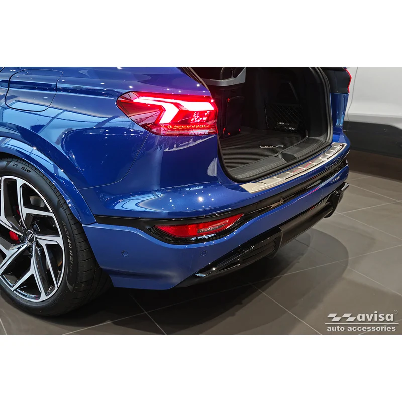 Avisa, Bakre stötfångarskydd, 'Shadow Premium', 1 st, passar till Audi Q6 e-tron (GFB) (2024-)