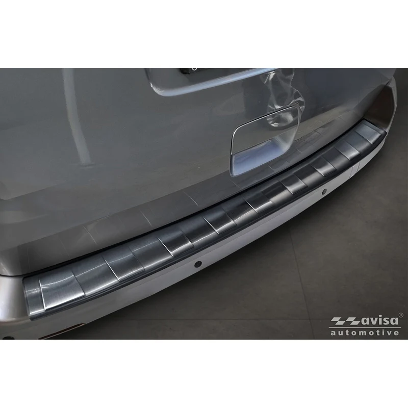 Avisa, Bakre stötfångarskydd, svart rostfritt stål, längre version, passar till Citroën Spacetourer / Jumpy & Peugeot Traveller / Expert & Toyota Proace Verso (2016-) & Opel Vivaro / Zafira Life (2019-)