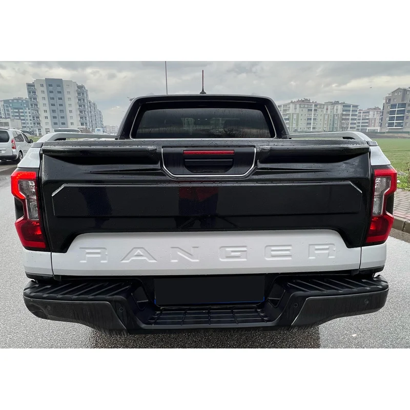 OneWay, Bakluckeskydd, glanssvart, passar till Ford Ranger T9 (2022-), OEM-kvalitet