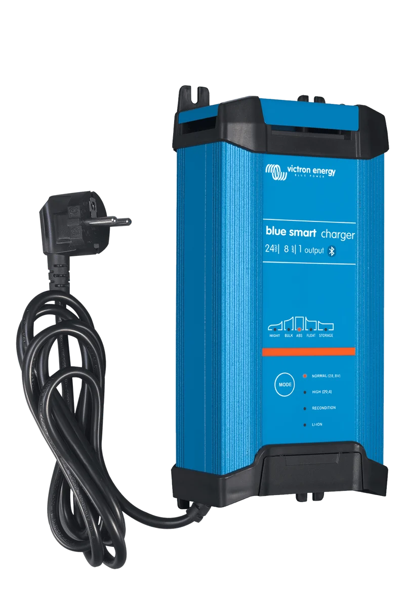 Blue Smart IP22 24/8(1) 230V