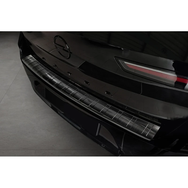 Avisa, Bakre stötfångarskydd, Svart, Rostfritt stål, passar Opel Astra L HB 5-dörrars 2021- 'Revben'