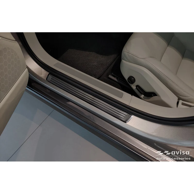 Avisa, Tröskelskydd, Svart, Rostfritt stål, passar Volvo V90 & V90 Cross Country 2016- - 'Liner' - 4 delar